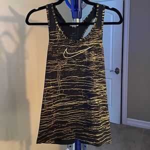 Nike Dri Fit Tank Size Small